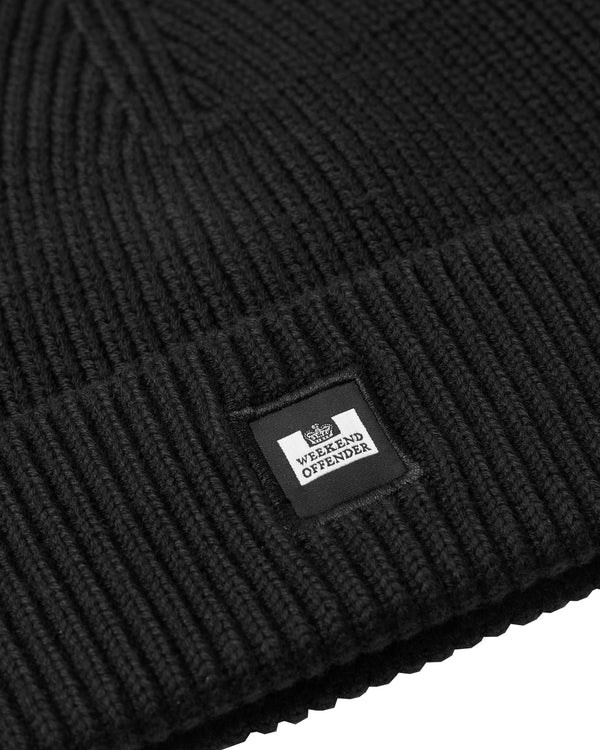 Berretto in maglia a coste Kettama nero