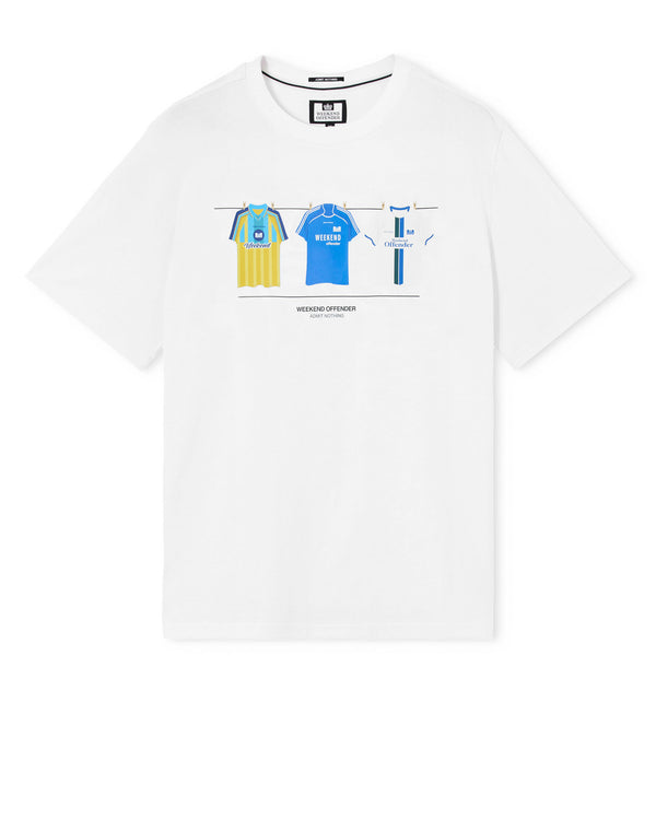 Das blaue T-Shirt weiß