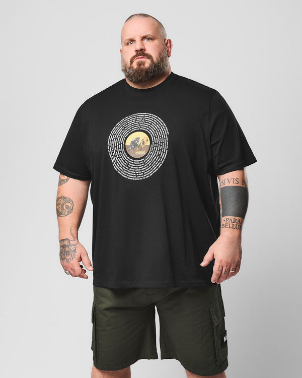 Übergröße – Wansdown Grafik-T-Shirt Schwarz