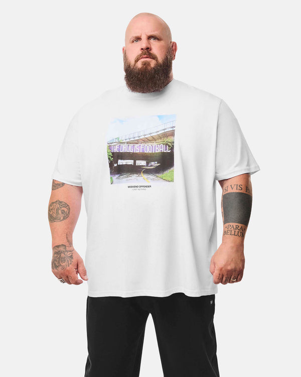 Taglie Forti - T-shirt Bianca con Stampa Grafica "The Drug"